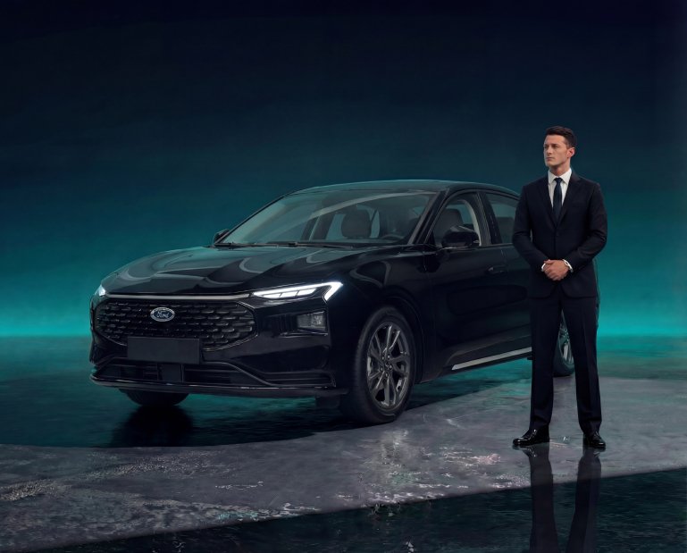 Ford Taurus 3 seats  Modern